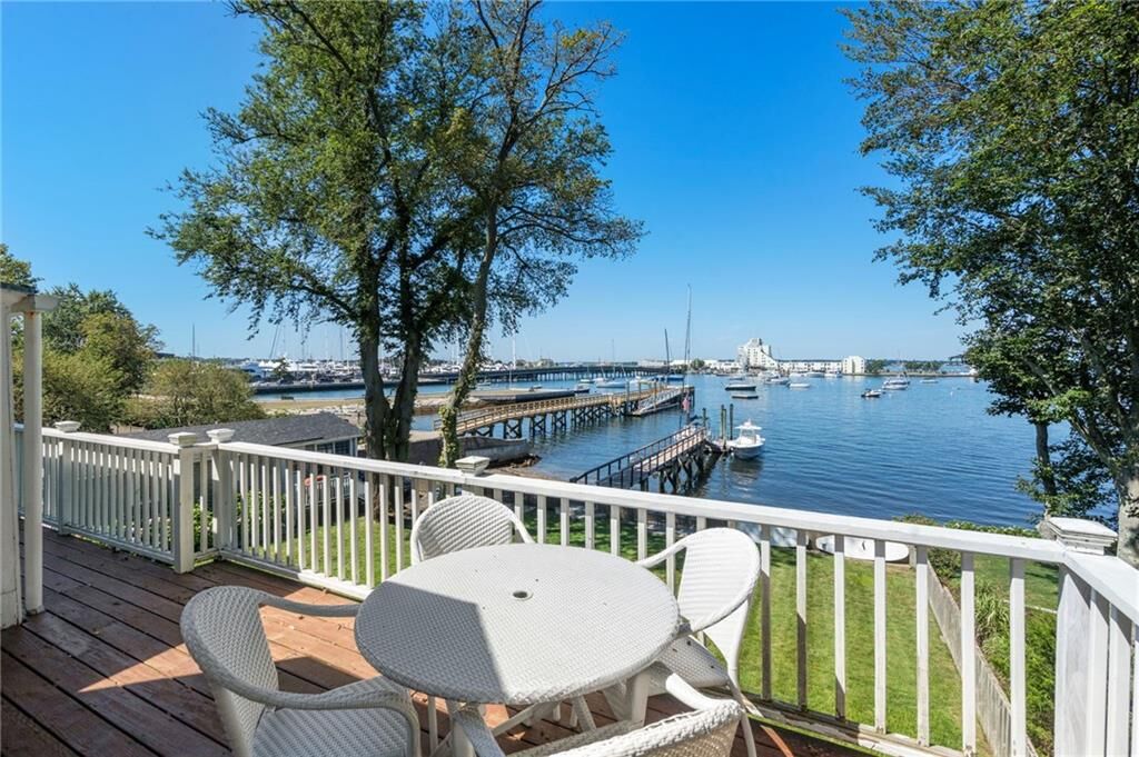 Property Photo:  58 Washington Street 3  RI 02840 