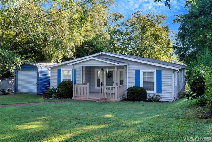 Property Photo:  831 Hawthorne Dr.  VA 23919 