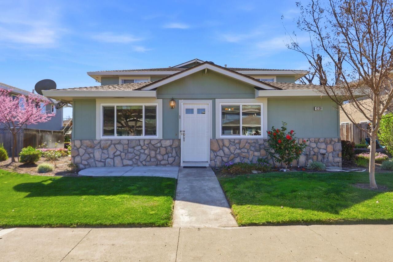 Property Photo: 1330 Joplin Drive 1 CA 95118