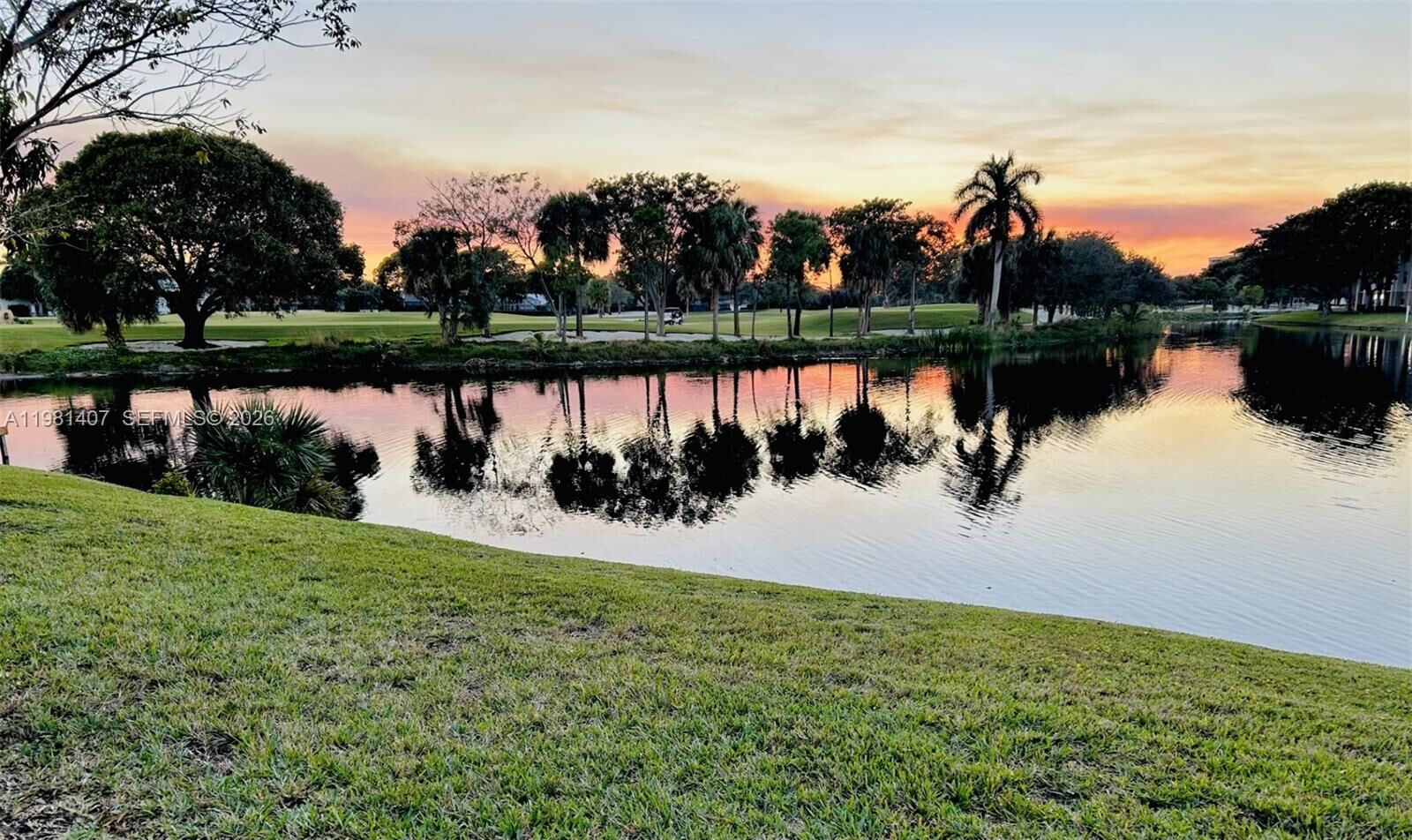 Property Photo:  211 SW 87th Ter  FL 33324 