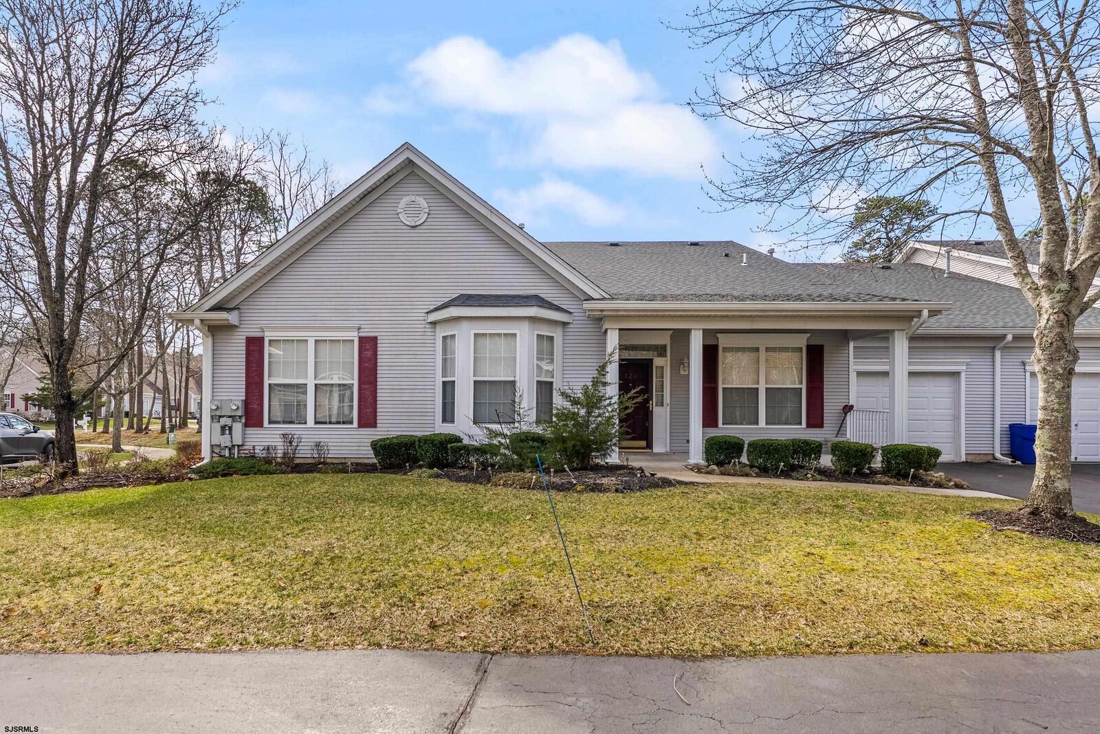 Property Photo:  121 Dover Ct  NJ 08205 