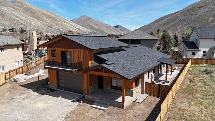 Property Photo: 471 Maple Ridge Loop ID 83313