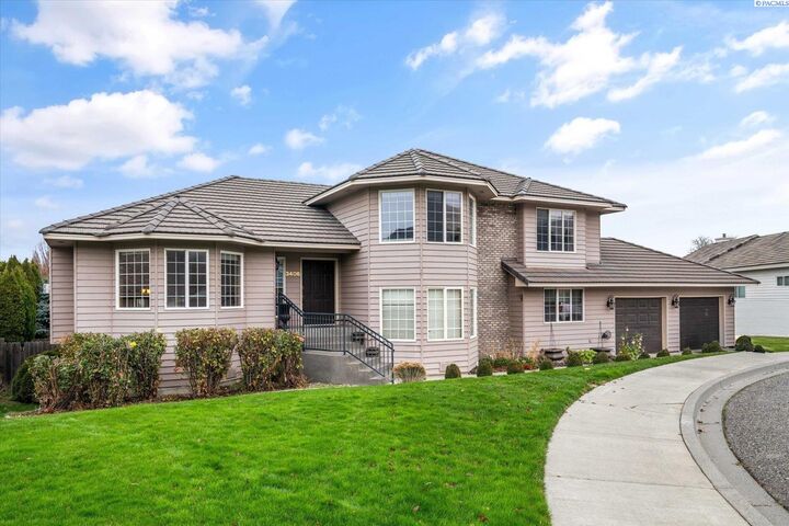Property Photo:  3406 W 42nd Ave  WA 99337 