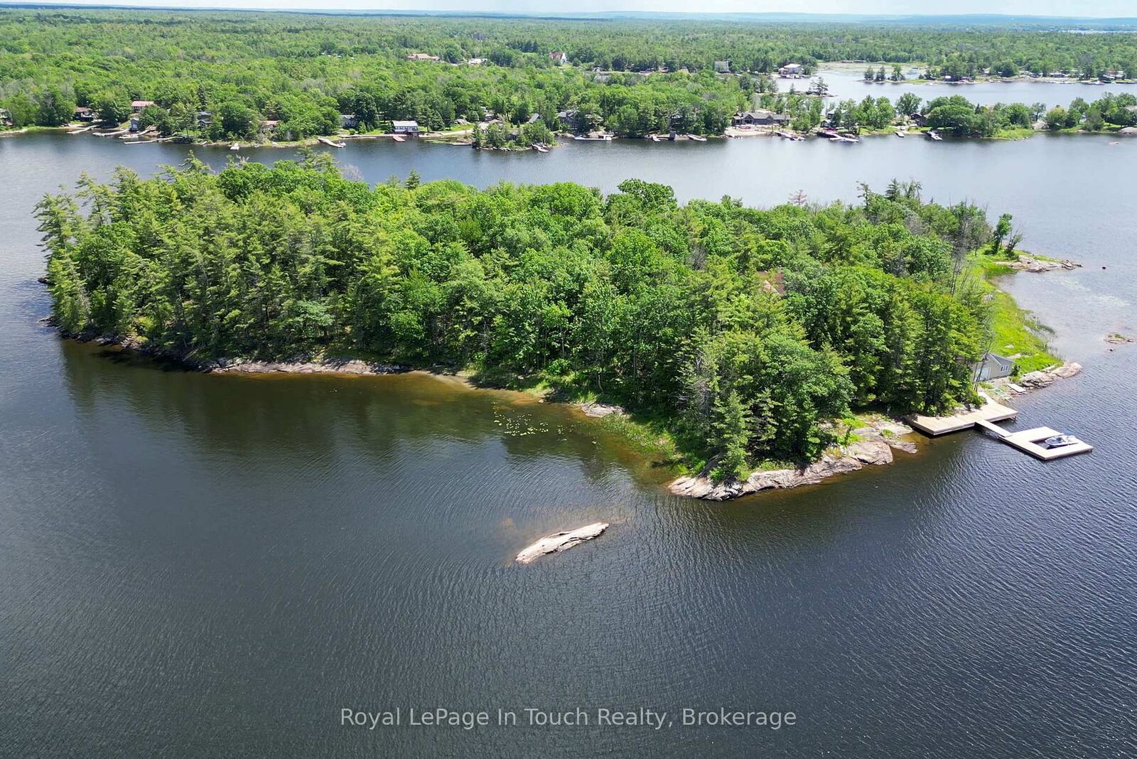 Property Photo: 2 Island 880 N/A ON L0K 1S0
