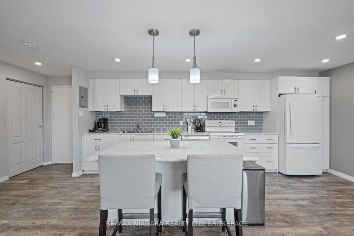 198 Scott Street 308 — photo 1