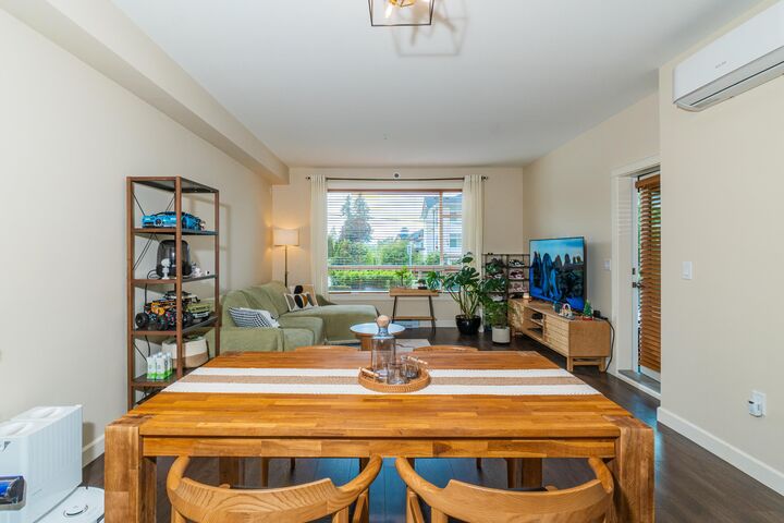 Property Photo: 14588 McDougall Drive 103 BC V4P 0H1