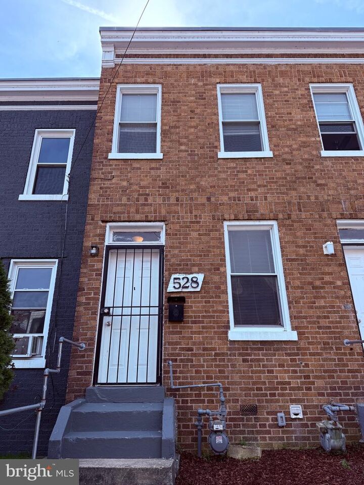 Property Photo:  528-530 Hobart Place NW  DC 20001 