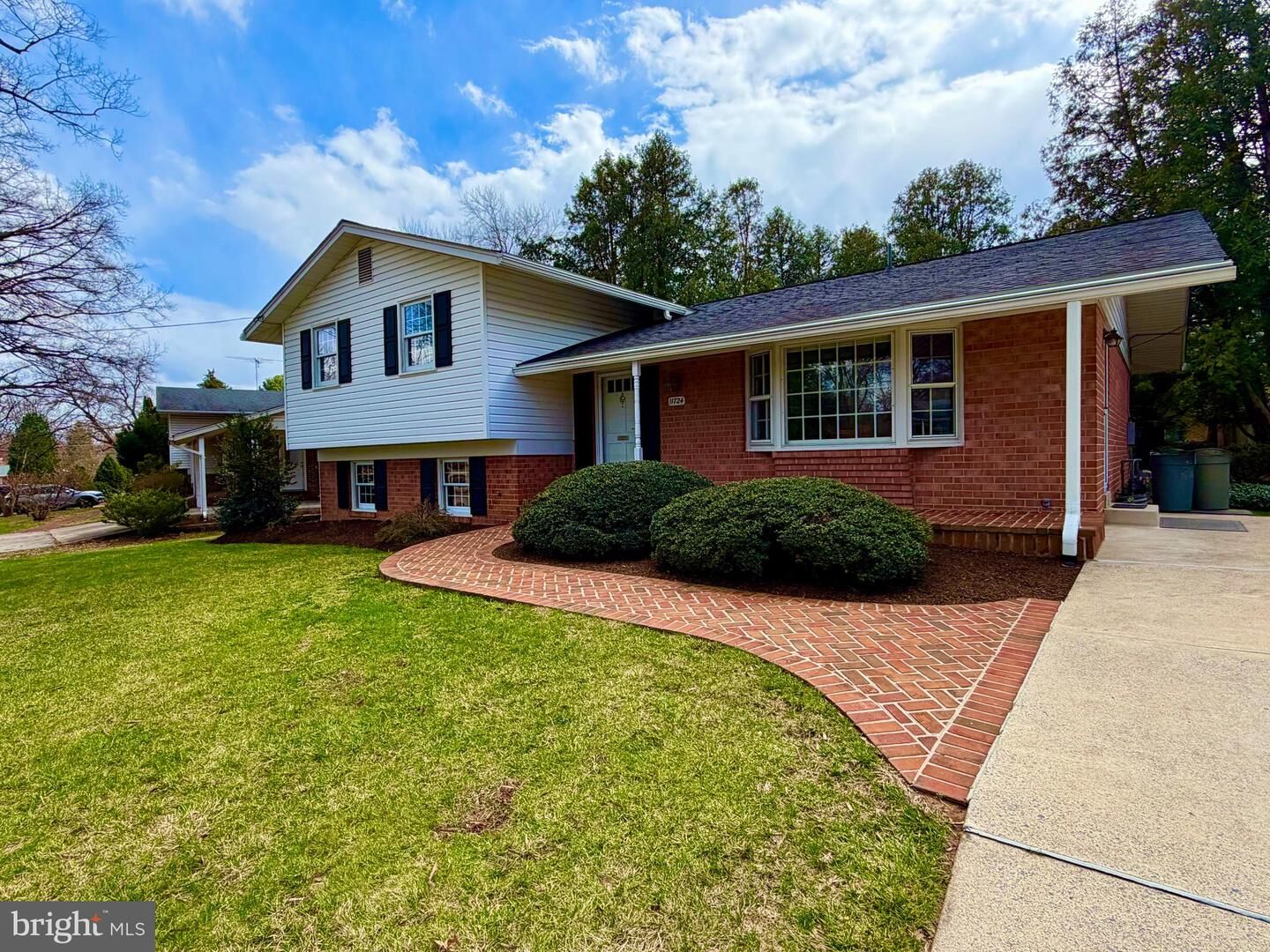 Property Photo:  11724 Enid Drive  MD 20854 