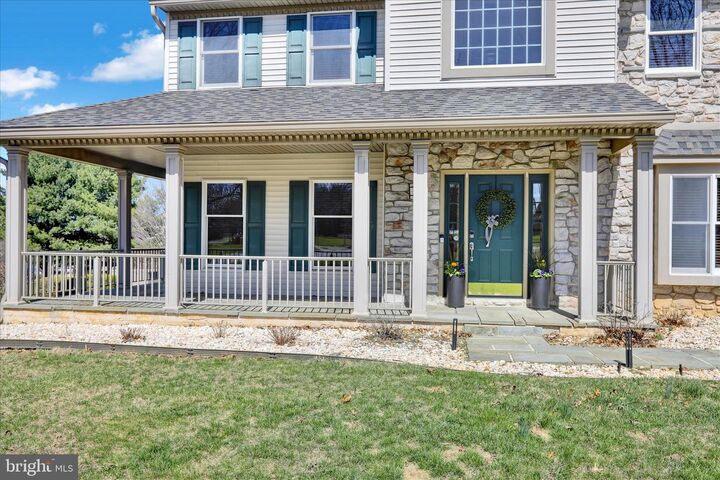 Property Photo:  1026 Glenwood Ln L-0254  PA 17042 