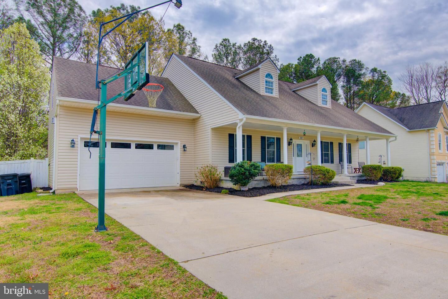 Property Photo: 202 Santa Maria Avenue VA 22443
