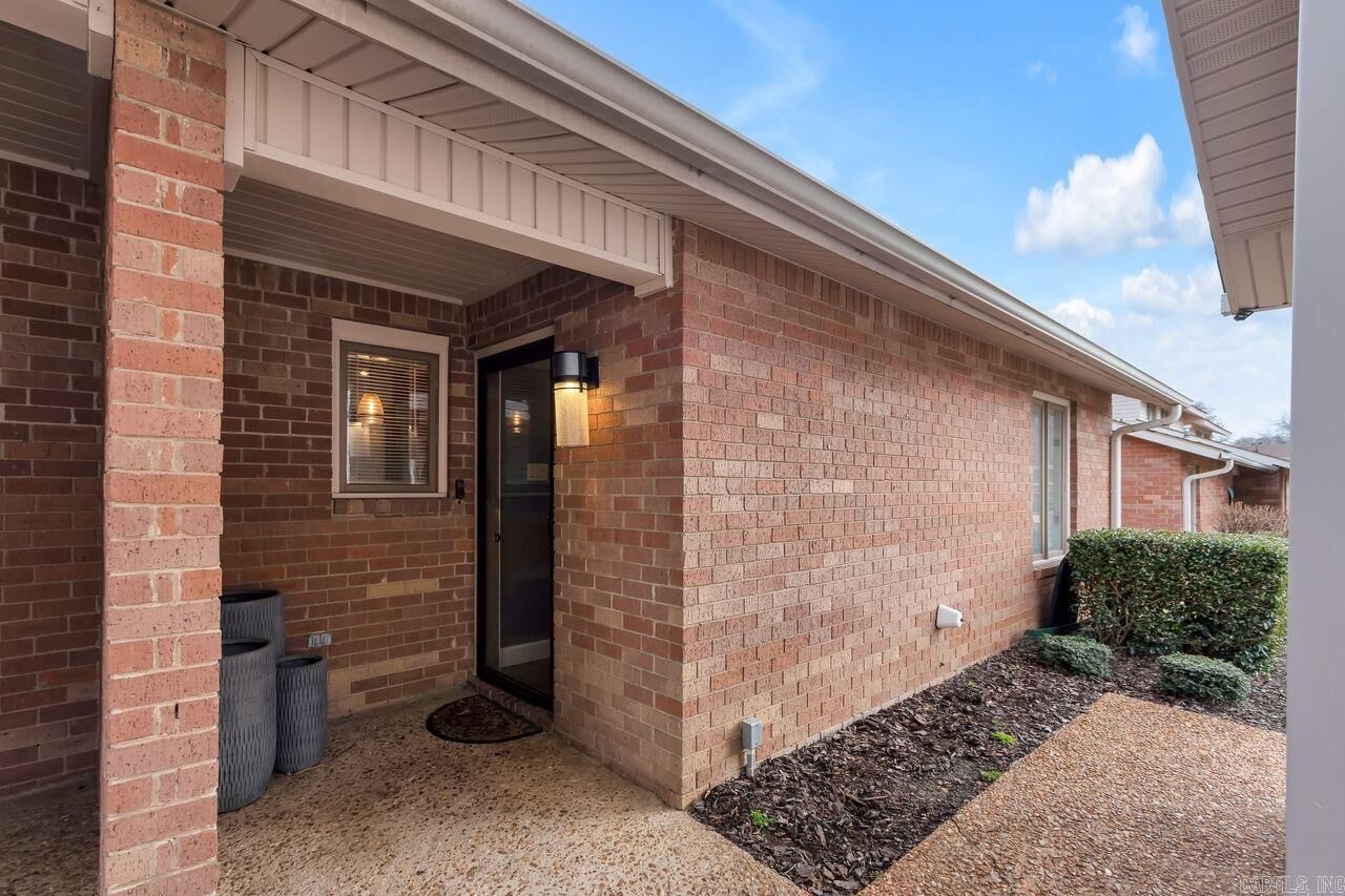 Property Photo:  2733 Greenbriar Dr.  AR 72401-5943 