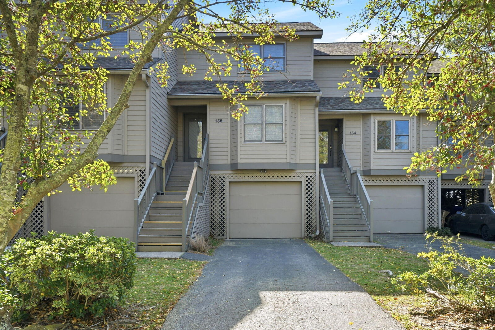 Property Photo:  136 River Breeze Drive  SC 29407 