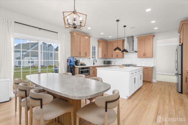 Property Photo:  86 Treetops Circle  NJ 08540 