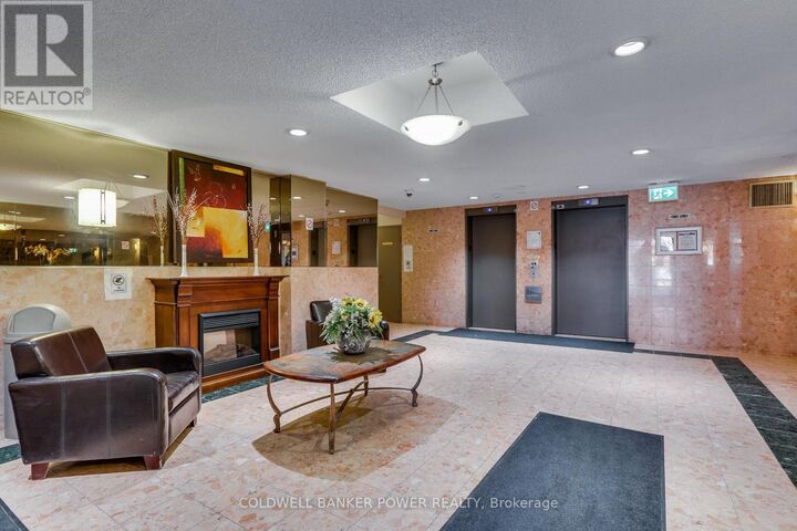 Photo de la propriété: 95 Base Line Road West 909 ON N6J 4X3