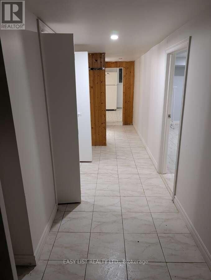 Property Photo:  21 Patricia Avenue  ON M2M 1H9 