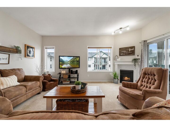 Photo de la propriété: 9143 Edward Street 308 BC V2P 4C5