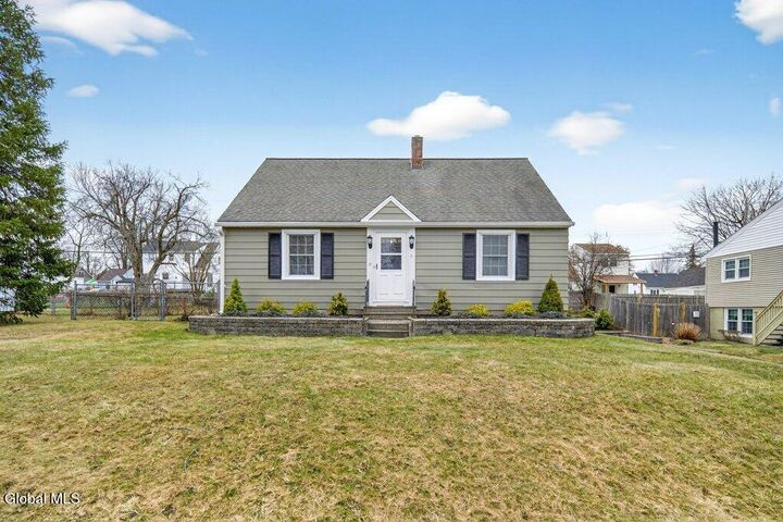 Property Photo:  17 Schuyler Avenue  NY 12110 