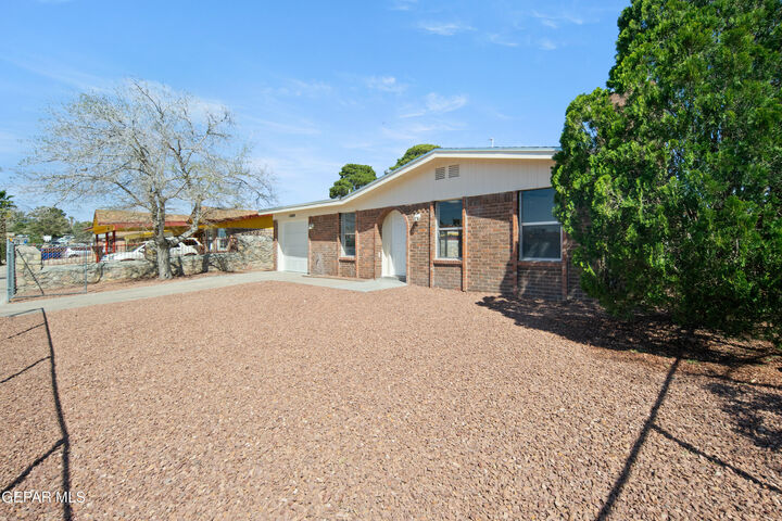 Property Photo: 1604 Rick Rhodes Drive TX 79936