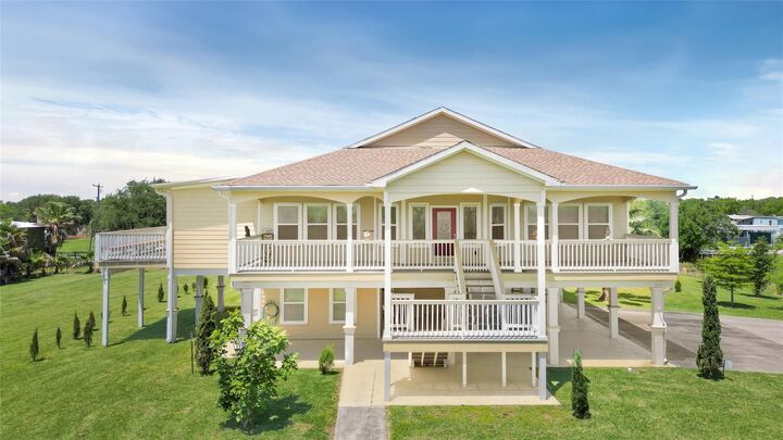 Property Photo:  1004 8th Street  TX 77539 