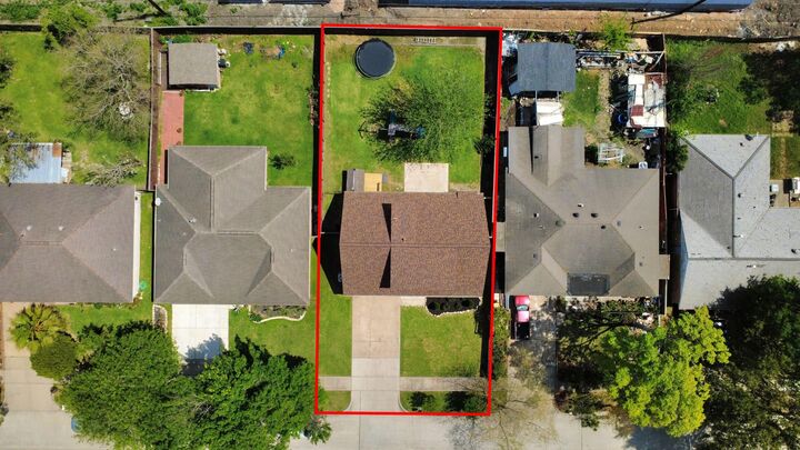 Property Photo: 7407 Shiner Lane TX 77072