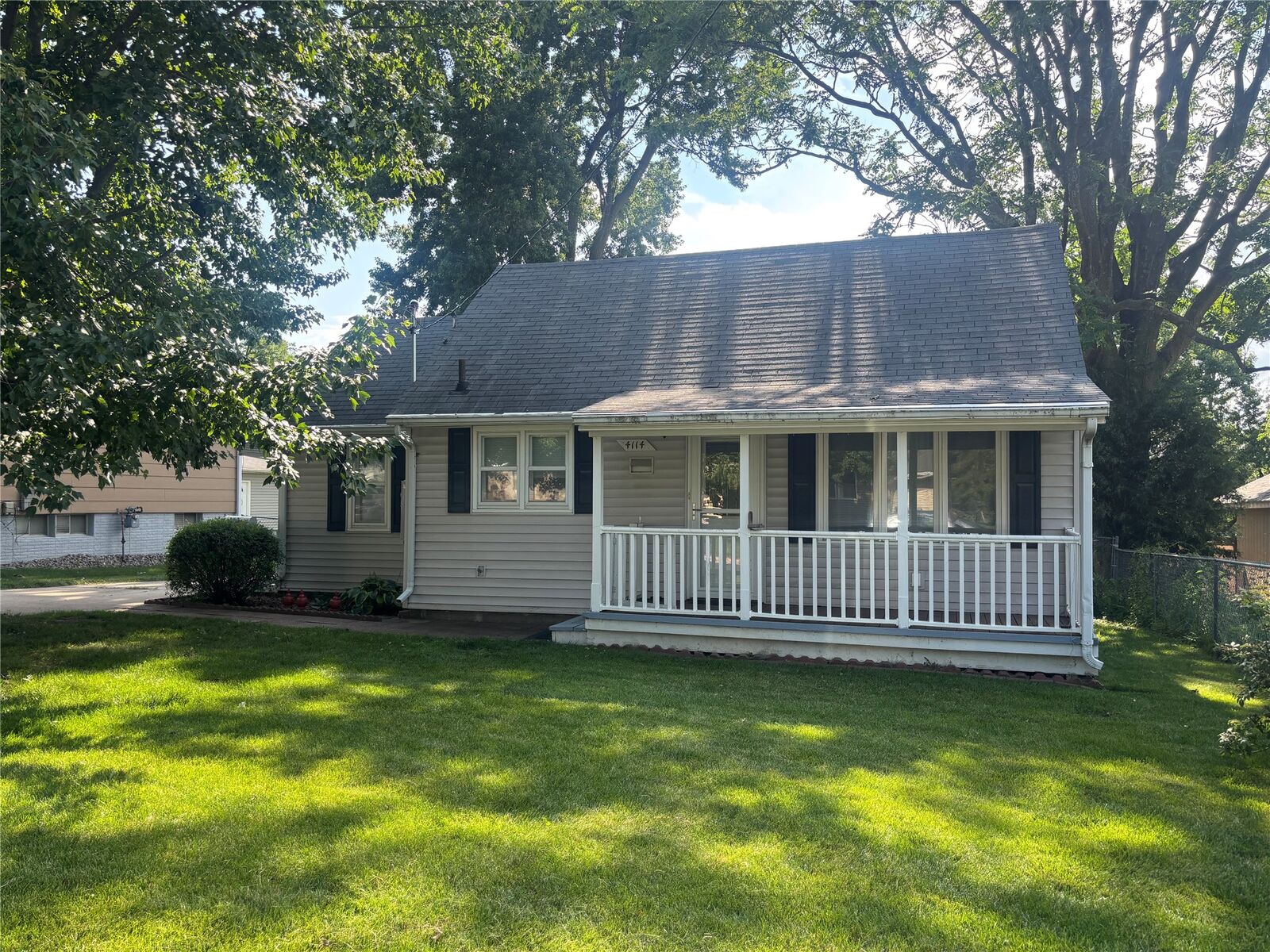 Property Photo:  4114 56th Street  IA 50310 