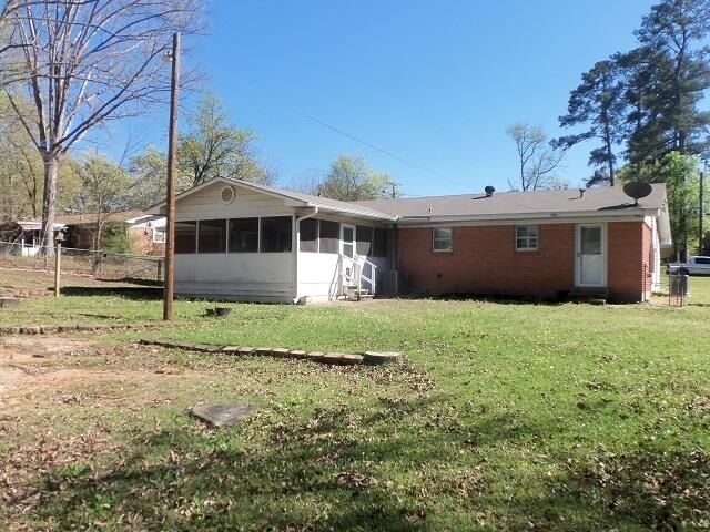 Property Photo: 521 Camp Street TX 75662
