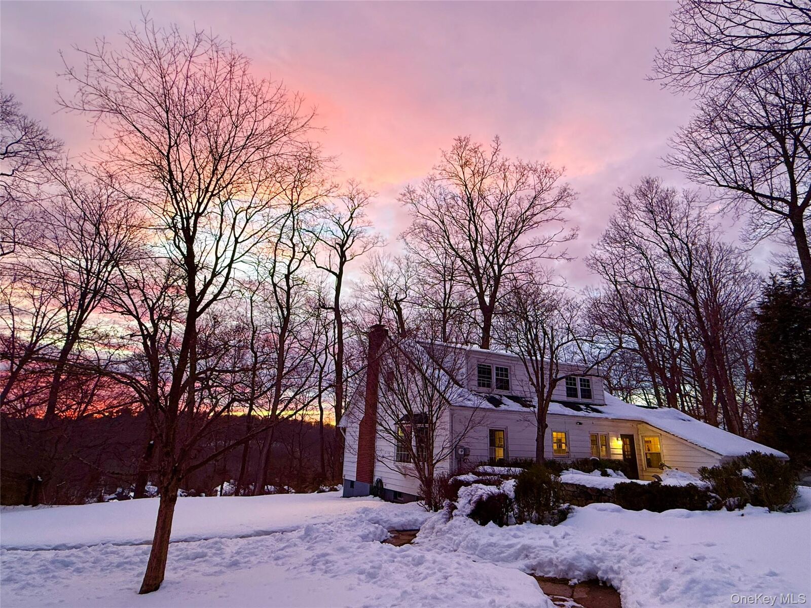 Property Photo:  3 Mark Mead Road  NY 10518 