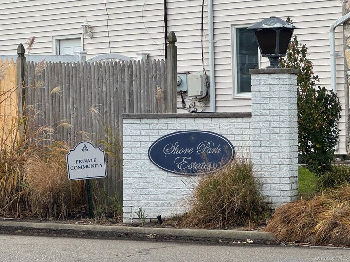 Property Photo:  815 Anthony Drive  NY 11757 