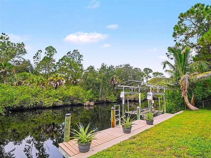Property Photo: 507 Ramblewood Street FL 33953