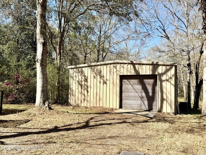 Property Photo:  2200 Summerlin Bayou Road  MS 39565 