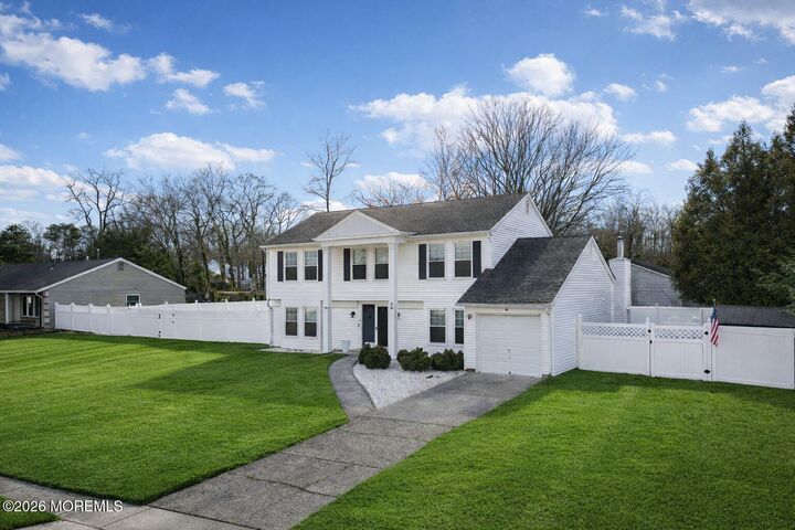 Property Photo:  2 Sahara Court  NJ 08753 