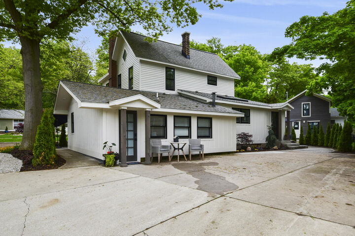 Property Photo:  748 Holland Street  MI 49453 