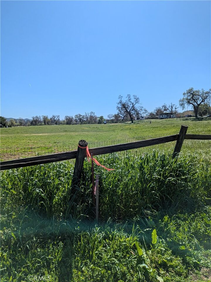 Property Photo:  7725 Gabarda  CA 93422 