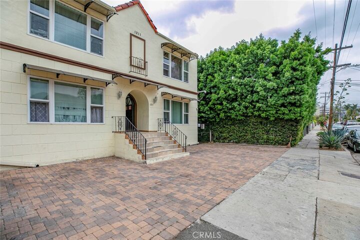 Property Photo:  1211 N Kenmore  CA 90029 