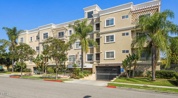 Property Photo: 200 N 5th Street 311 CA 91801