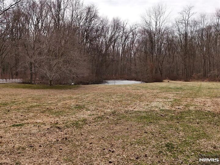 Property Photo:  100 Brookside Road  NJ 07446 