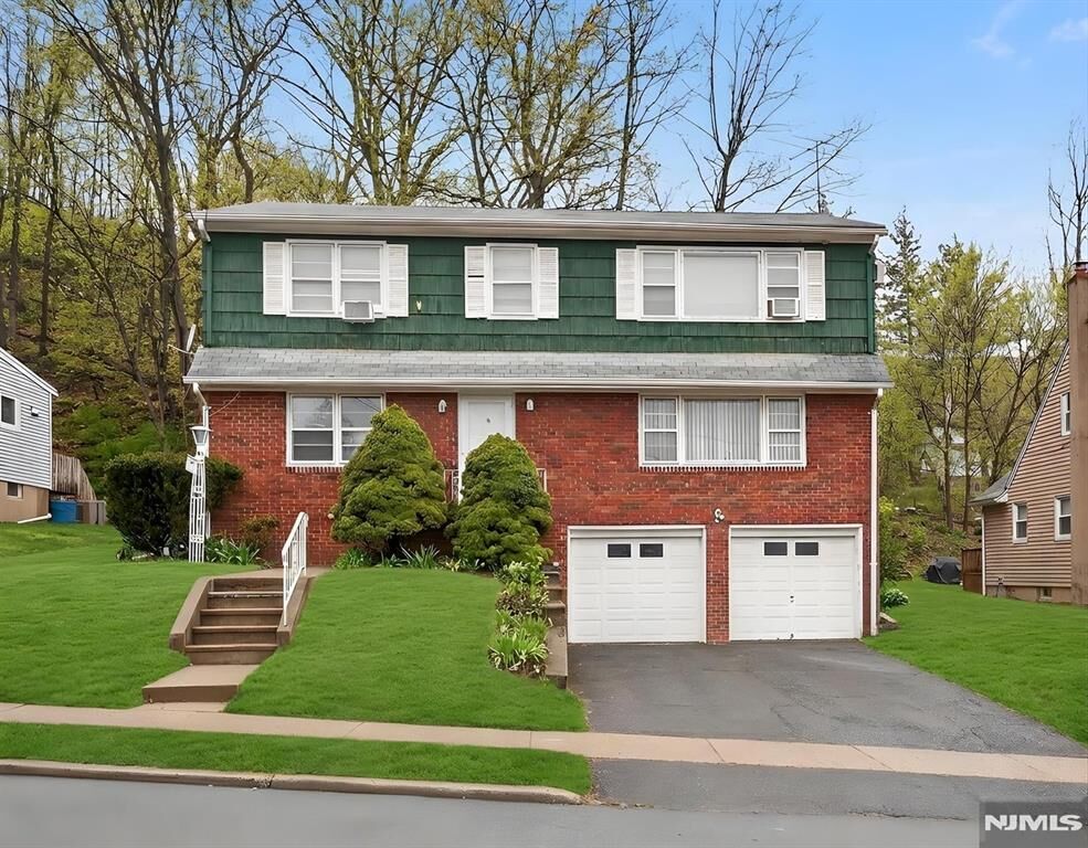 Property Photo:  15 16th Street  NJ 07506 