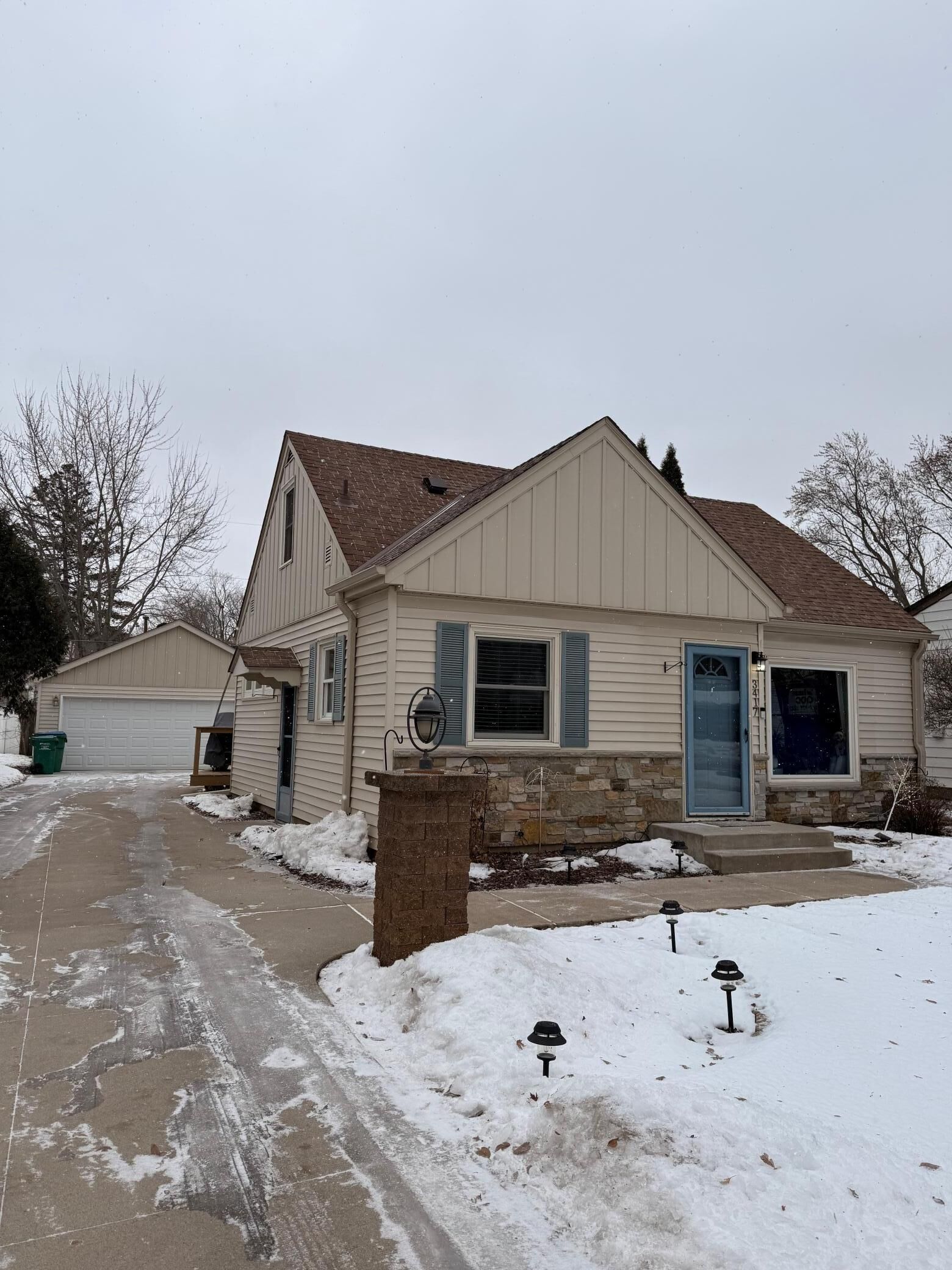 Property Photo:  3417 Boone Avenue S  MN 55426 