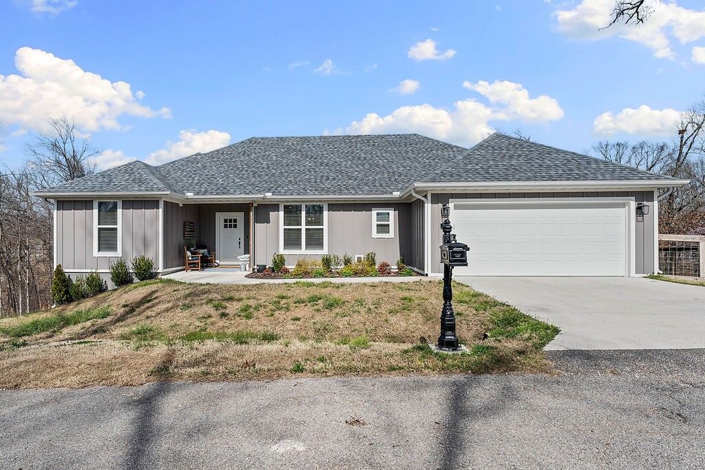 Property Photo:  20 Kirkconnel Lane  AR 72715 