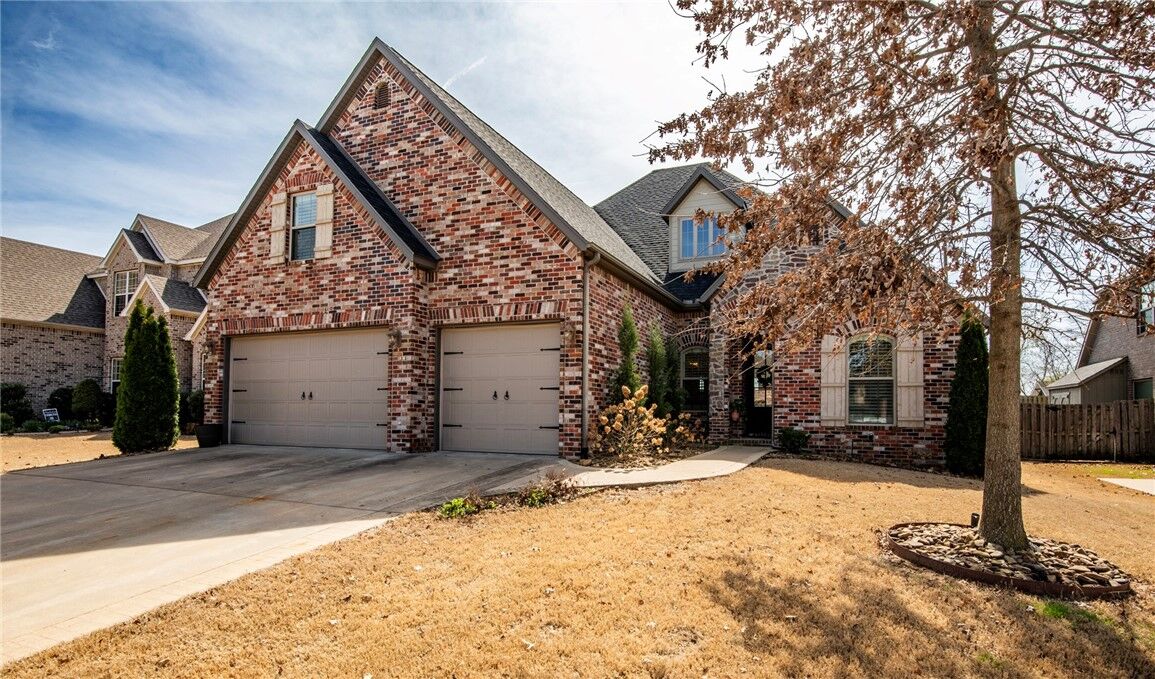 Property Photo:  5620 Brighton Road  AR 72758 