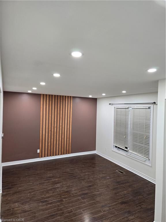 Photo de la propriété:  446 Springbank Avenue  ON N4T 1H8 