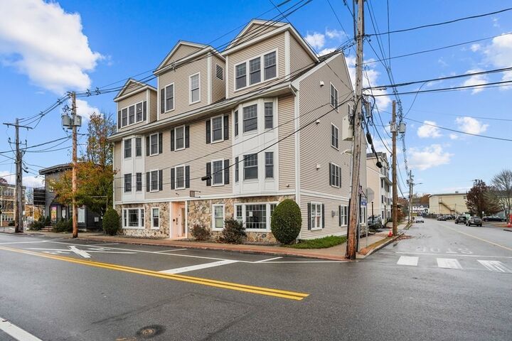 Property Photo: 10 Porter St C MA 02072