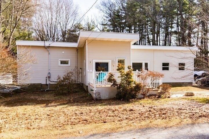 Property Photo:  9 Easy St  MA 01532 