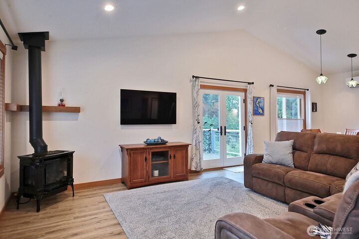 Property Photo:  2903  Hi Crest Road  WA 98260 