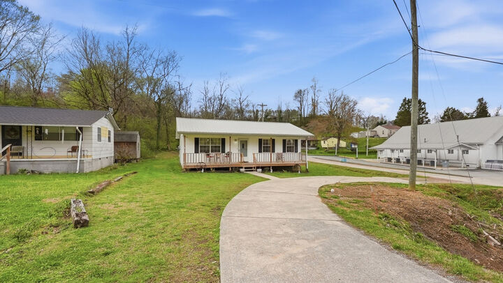 Property Photo:  1896 Old Washington Highway  TN 37321 