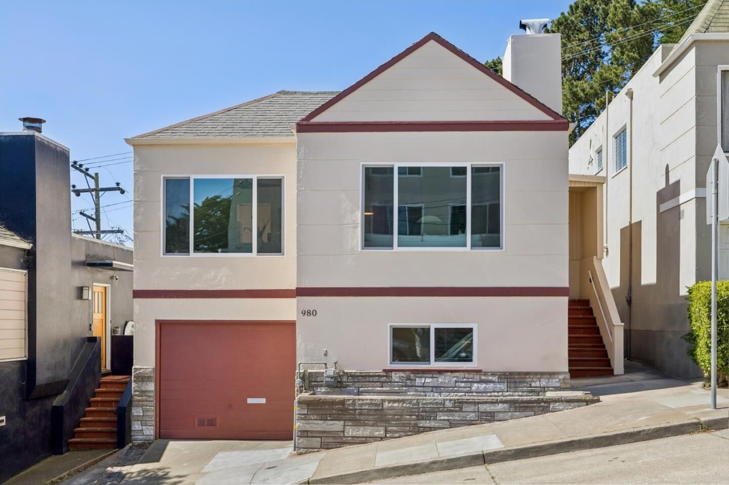 Property Photo:  980 Burnett Avenue  CA 94131 