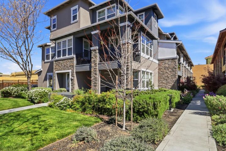 Property Photo:  1658 North Pole Place 1  CA 95124 