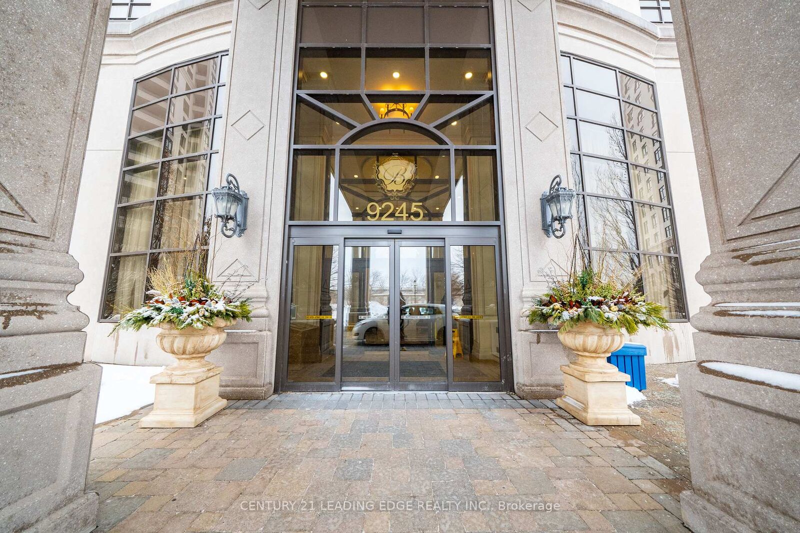 Photo de la propriété:  9245 Jane Street 1504  ON L6A 0K1 