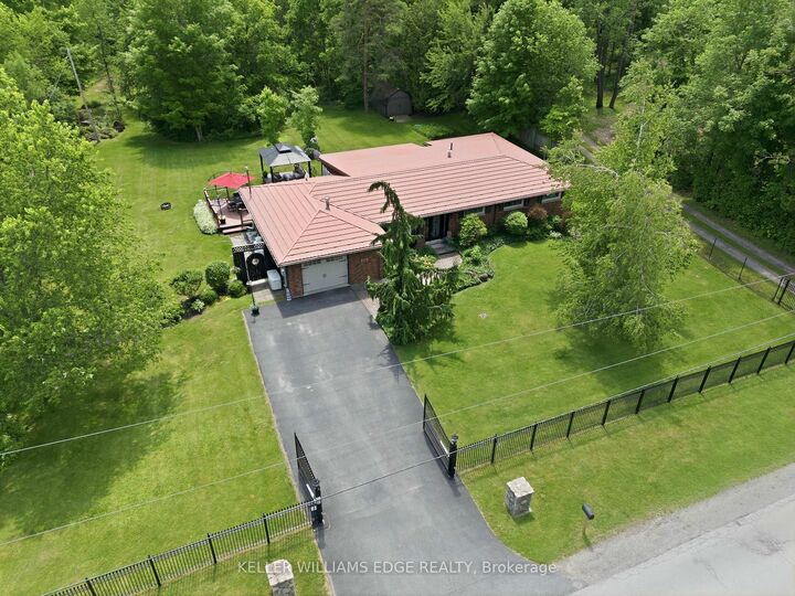 484 11th Concession Road E — photo 1