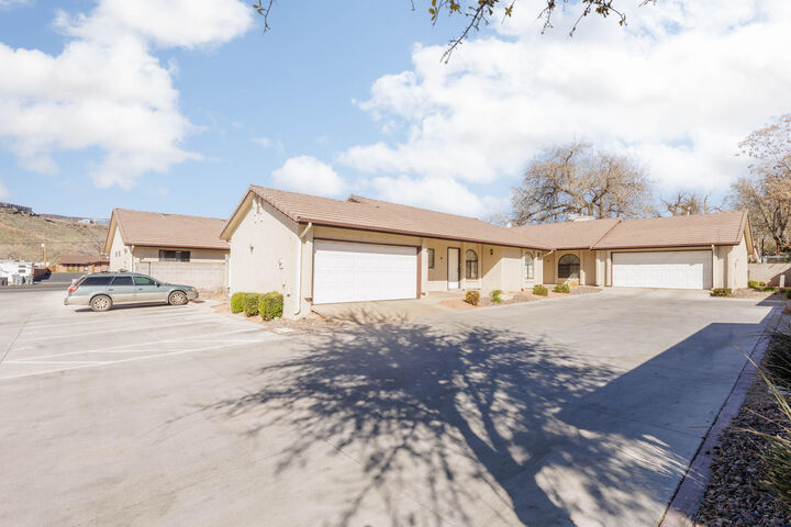Property Photo:  465 S Main St #3  UT 84770 